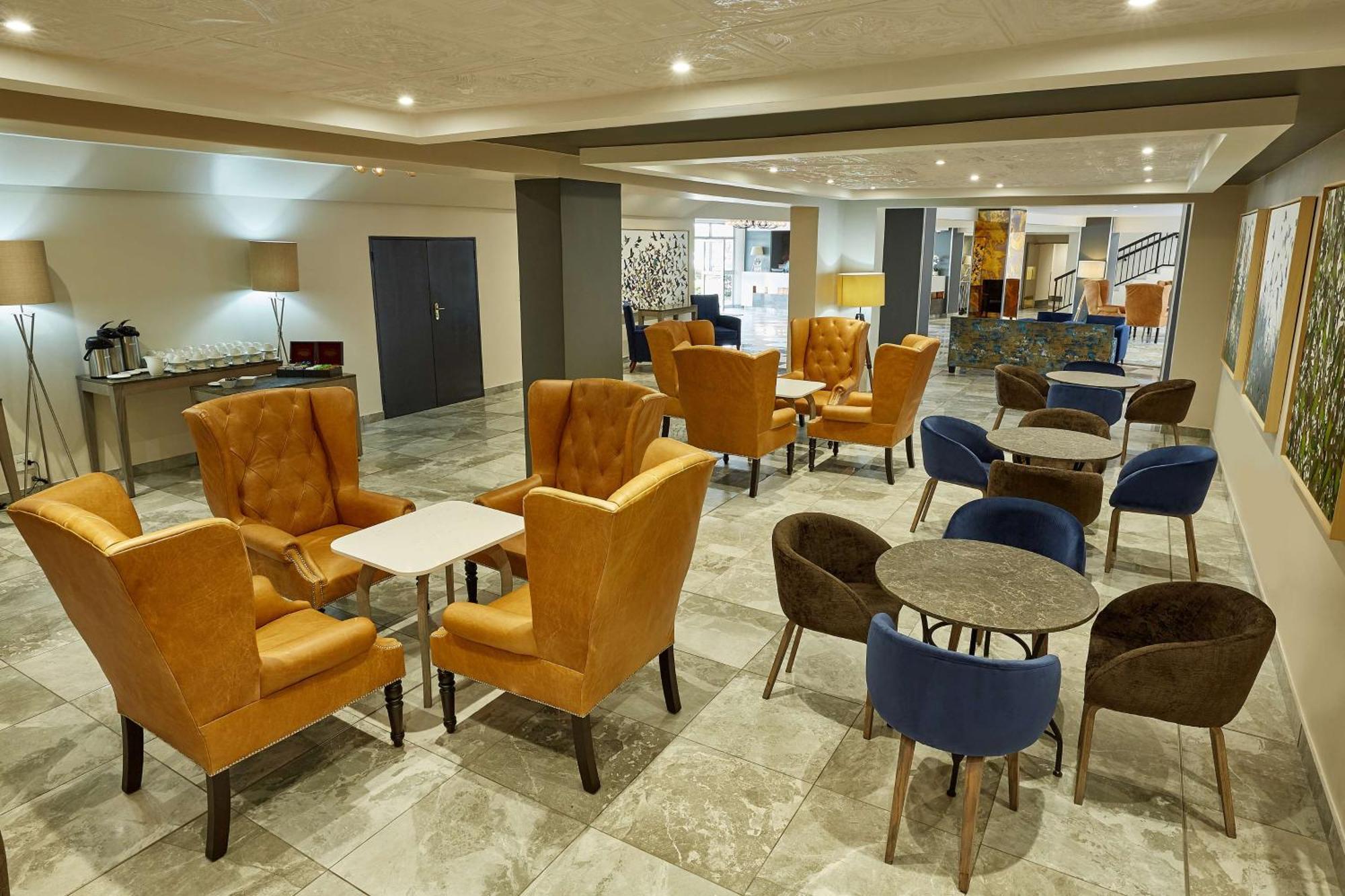 Garden Court Mthatha Bagian luar foto